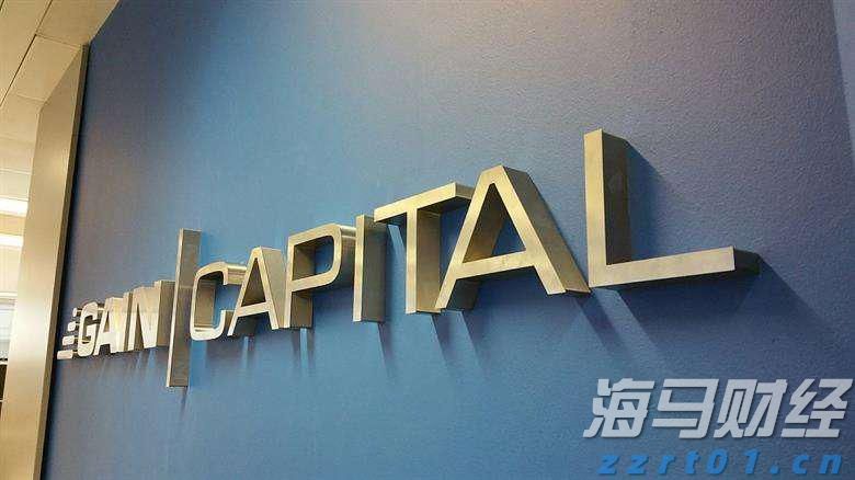 硬核又浪漫！七夕版机器狗现身珠海日月贝