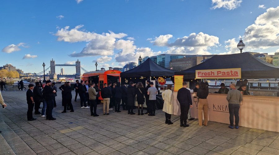 拾金不昧暖人心！外伶仃岛文明服务获游客点赞