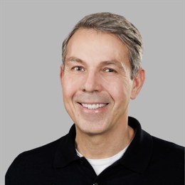 亚信科技（01675）2025年半年业绩：AI驱动商业模式重构，老牌通信企业迎来价值重估